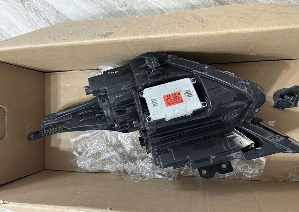 Фара киа Seltos оригинал на разбор рабочая