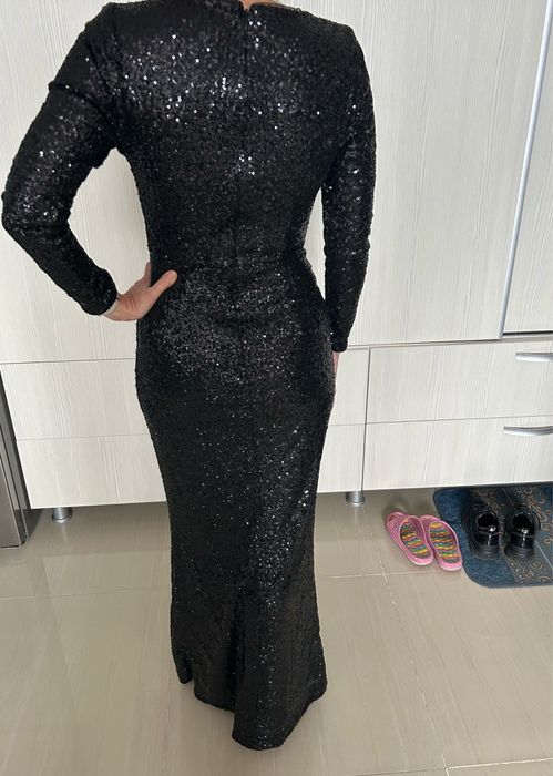 Rochie neagra cu paiete