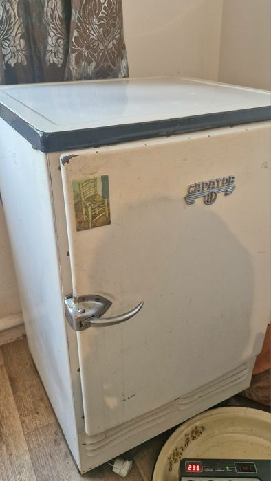 Холодильник продам