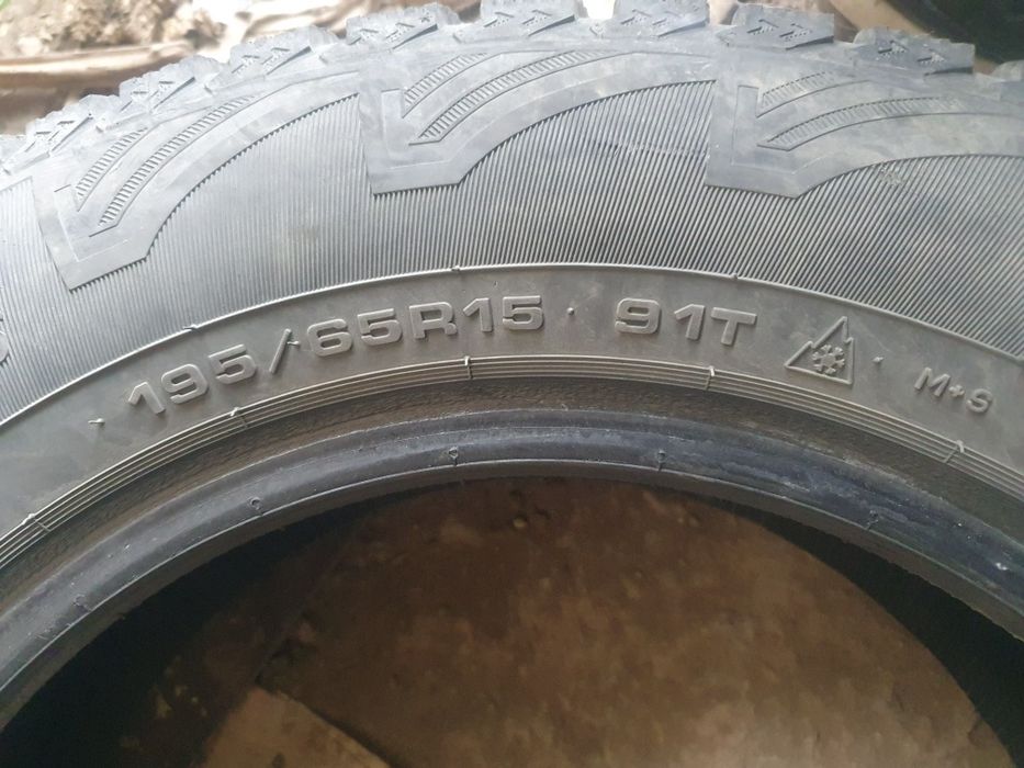 Продам зимние шины