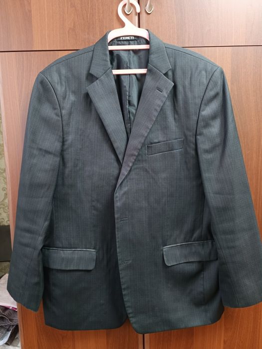 Мужские брюки и пиджаки