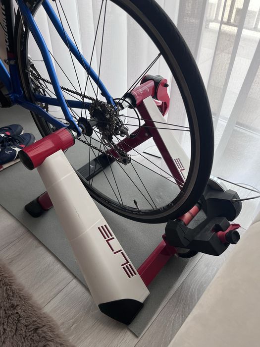 Trainer indoor Elite + senzor de viteza Garmin 2