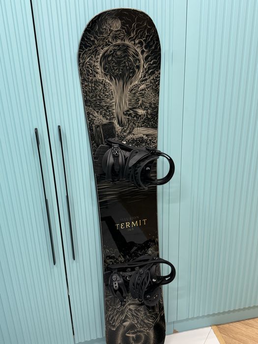 Сноуборд + крепления + ботинки