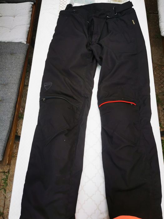 Мъжка мото екипировка Ducati by dainese