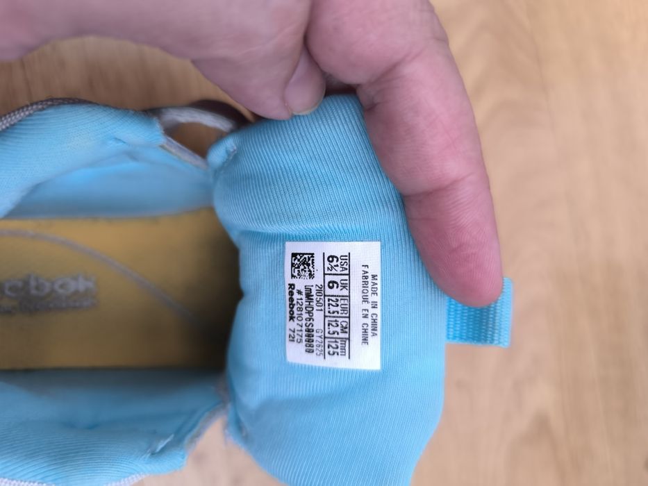 Свежи високи кецове, Reebok, 22,5