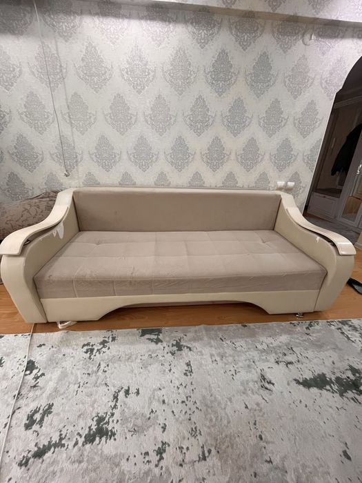 Диван б/у продам