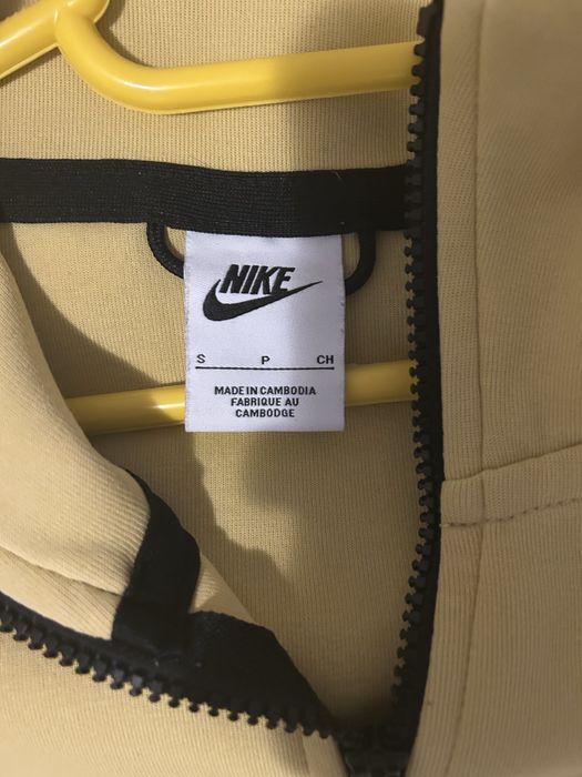 Vand nike tech galbe