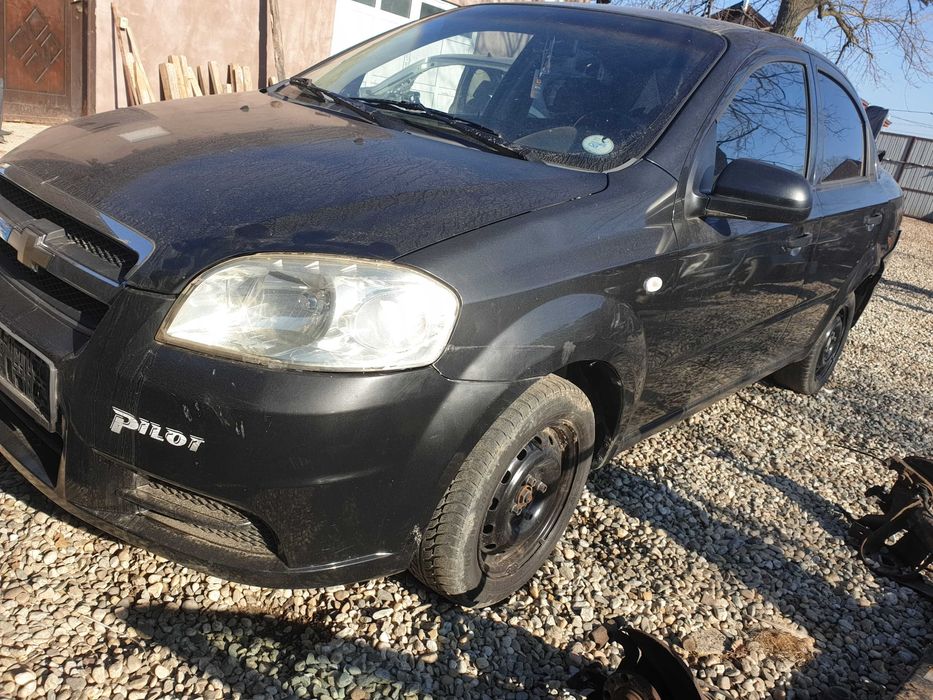 Bara Far Aripa Capota Oglinda Usa Trager Radiator Chevrolet Aveo 2008