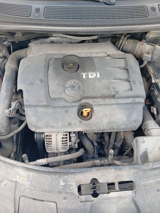 Skoda roomster 1.4TDI BMS 80кс за части