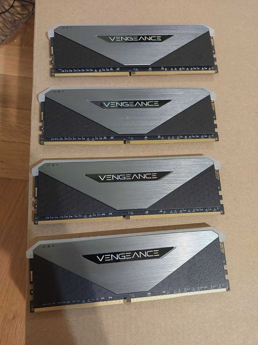 32GB 3600Mhz CL16 - DDR4 RAM памет