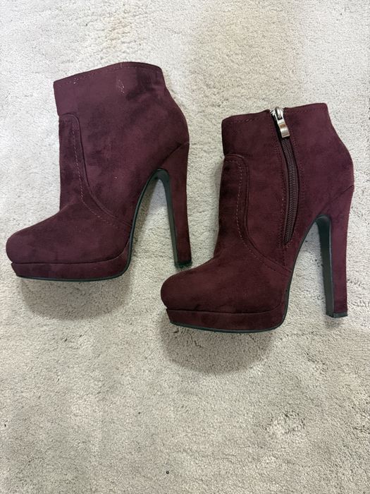 Дамски високи ботуши и боти