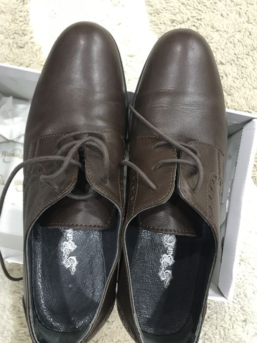 Продам туфли на мальчика