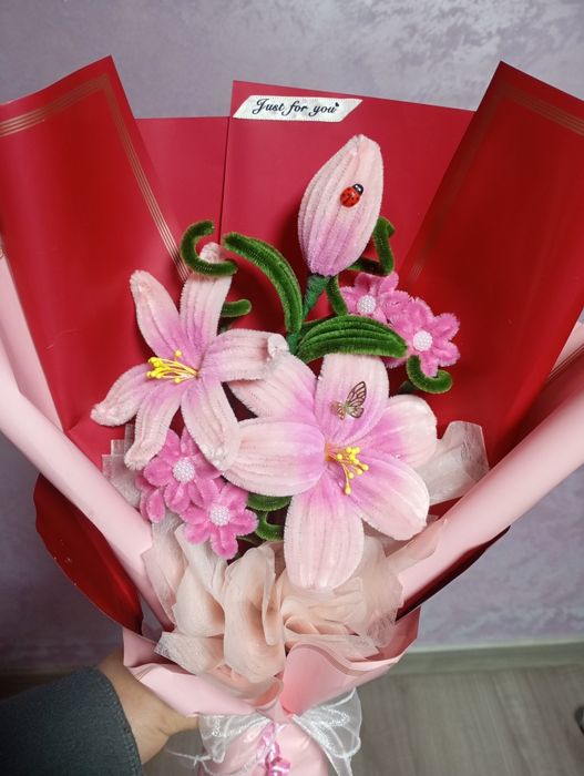 Buchete flori handmade din sârmă plușată 
Nu se ofilesc niciodată și