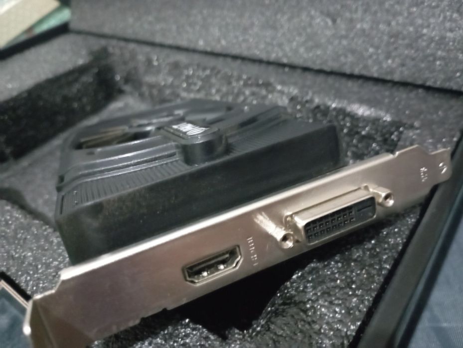 Видеокарта Geforce GTX 1650, 4GB