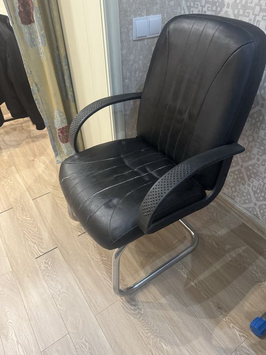 Кресло в хорошем состоянии