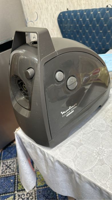 Продам Мясорубку moulinex