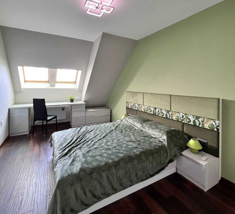 Продава се Тристаен апартамент в Плевен, Идеален център - 107 кв.м за 1636 €/кв.м - Снимка #10