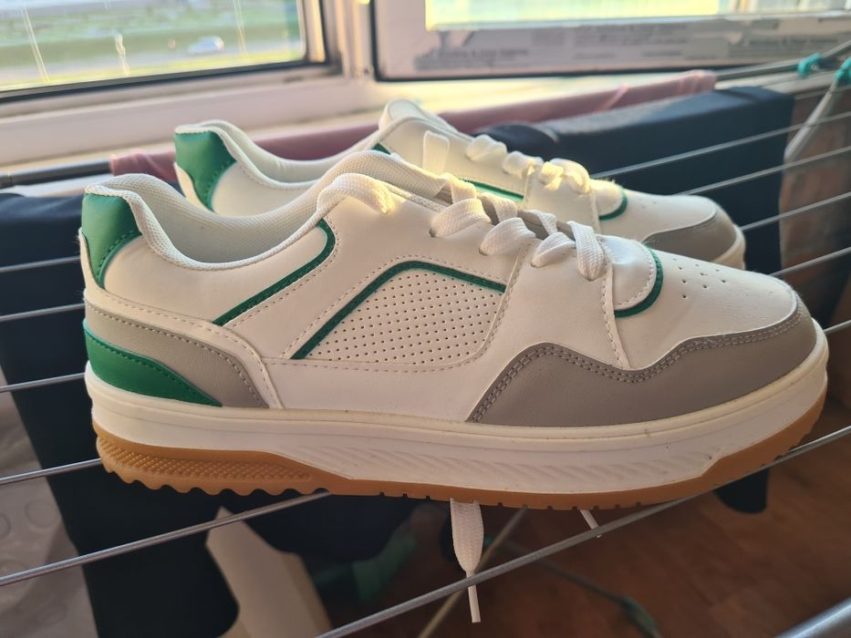 Продам новые кеды