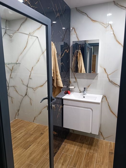 Дава се под наем Тристаен апартамент в Стара Загора, Била - 85 кв.м за 612 € - Снимка #1