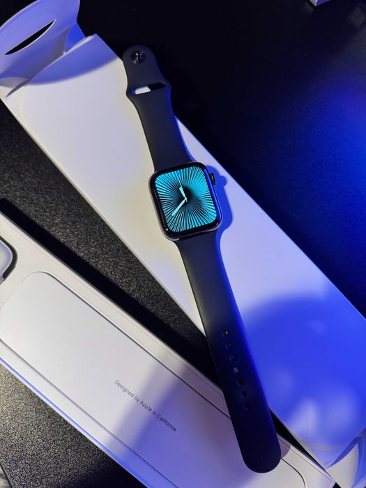 Apple Watch Series 6 (44 мм, Graphite Stainless Steel)