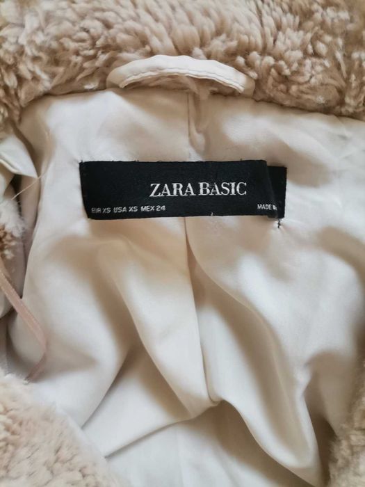 Уникално палто Зара