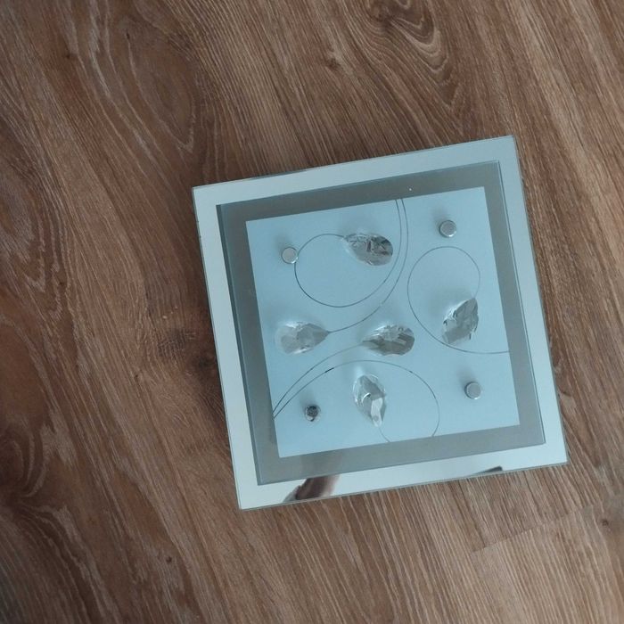 Лампа за стена стъкло 24/24см като нова