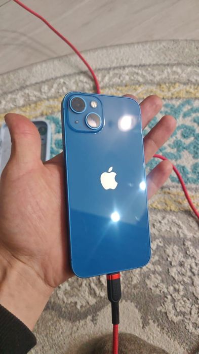 Айфон 13  128гб коробка есть