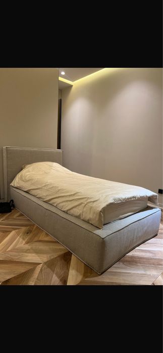 Кровать 90х2000см.