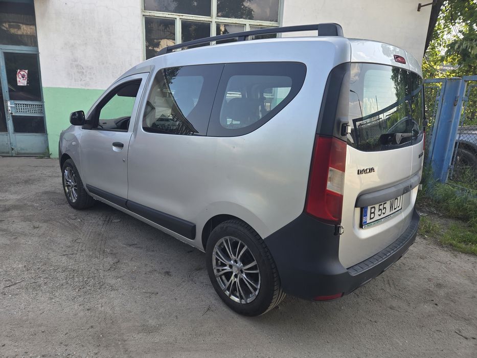 Vând Dacia Dokker