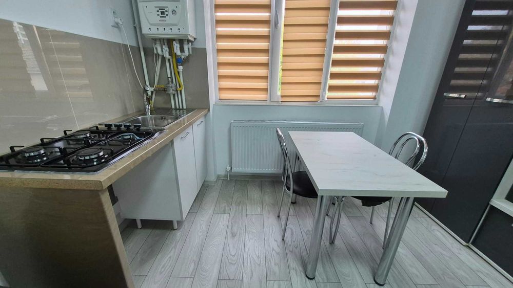 Garsoniera renovata mobilata si utilata Onesti.