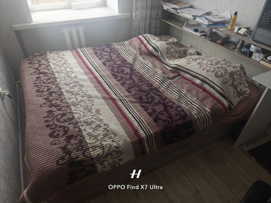 Продам кровать с матрасом