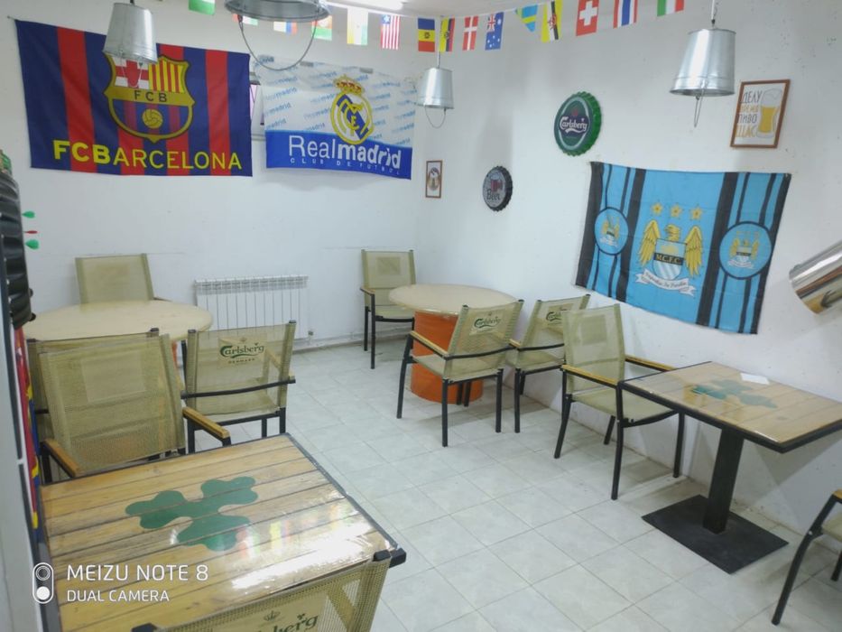 Алкомаркет. Алкомаркет с баром