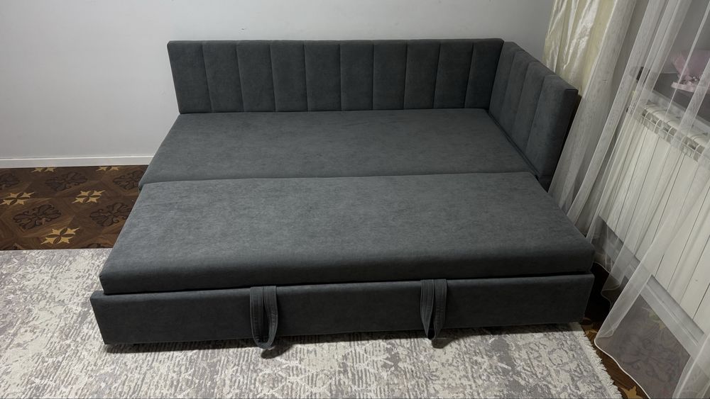 Продам детскую кровать (200/90)