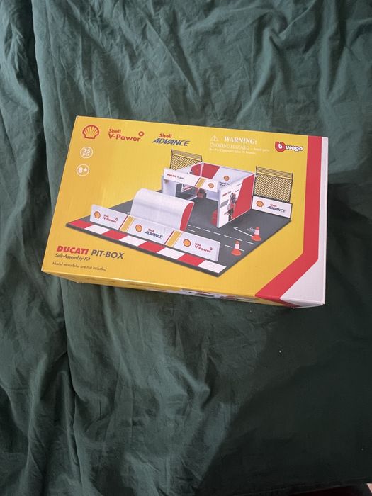 Детски играчки - писта - Burago