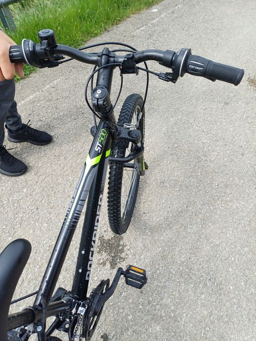 Vand bicicleta 95% noua