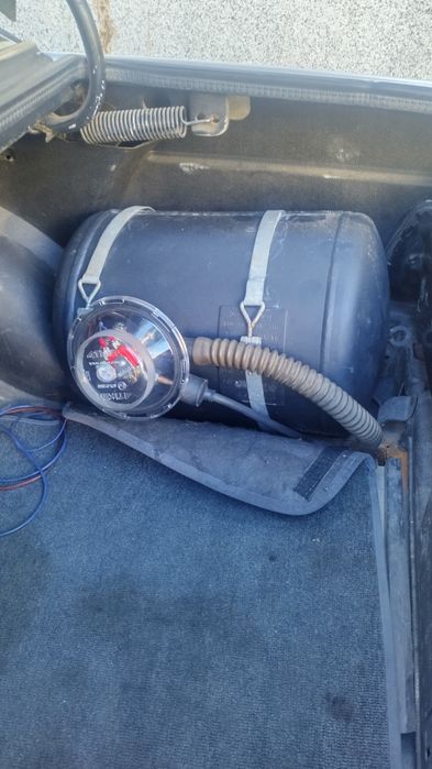 Мерцедес 190Е 2000куб.122к.с.