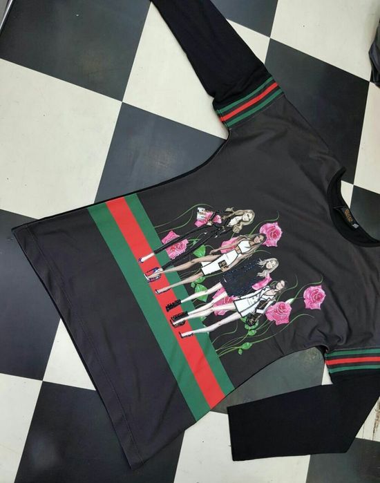 Женские молодёжные кофточки