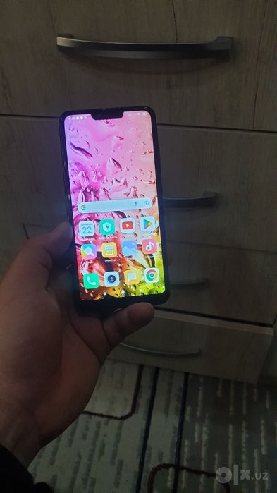 Mi 8 layt tel holati idial  4/128 talik