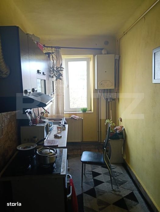 Apartament de vanzare, cu 2 camere decomandat, 45 mp, zona Ecateriana