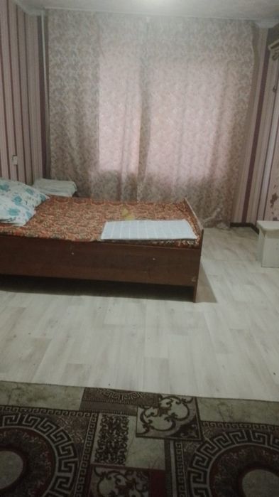 В центре  1 комн евро квартира  , командировочные документы  ,