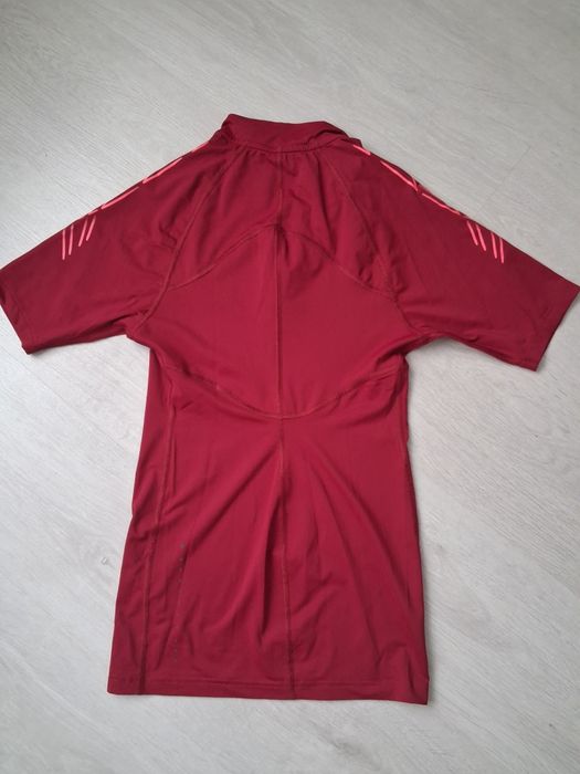Vând tricou de Compresie Acsis mărimea S  Dama
