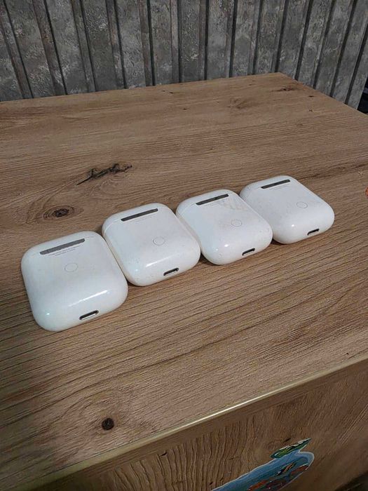 Apple Airpods Wireless Charging Case зарядна кутия A1938/А1602