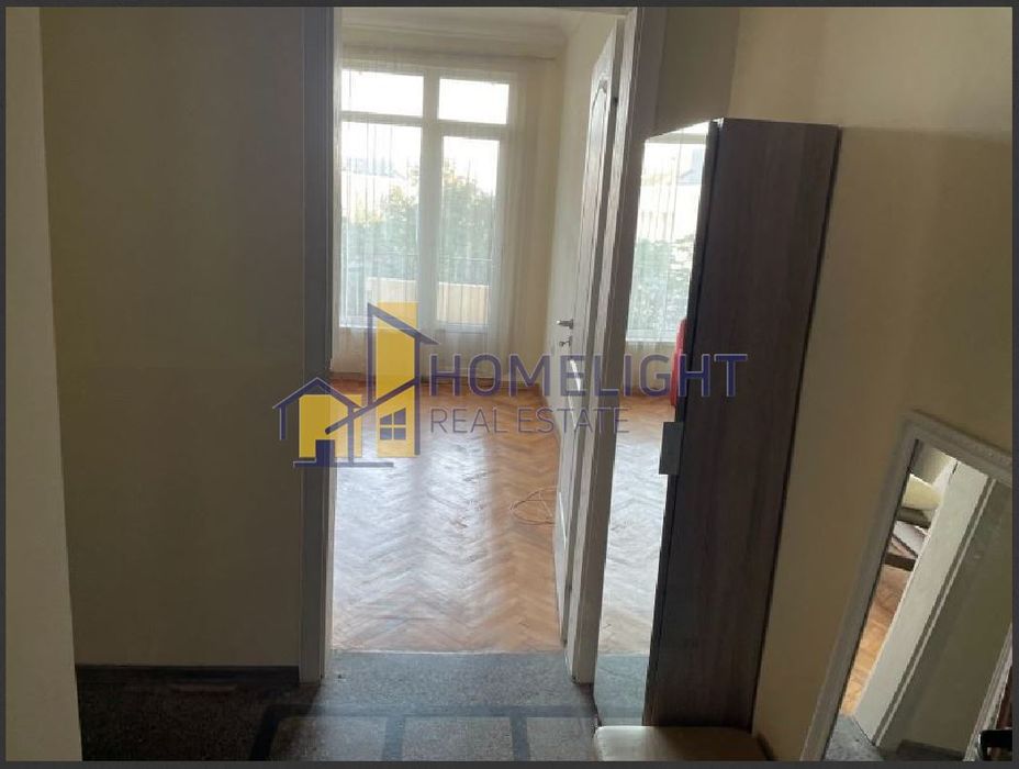 Двустаен апартамент в кв. Медицинска академия