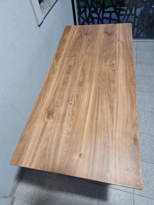 Vând birou din pal nou