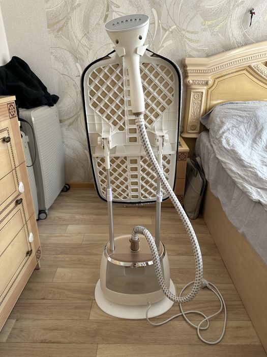 Отпариватель объем бака 1,6л,