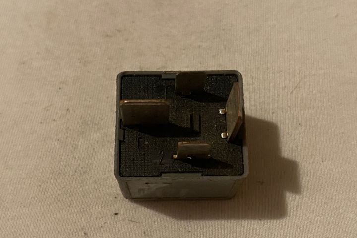 Releu f80b-14b192-aa / f80b14b192aa Ford Focus prima generatie