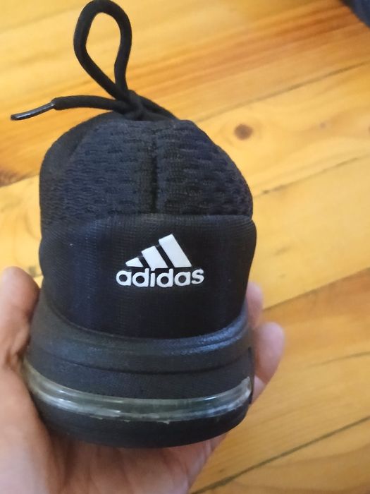 Маратонки ADIDAS