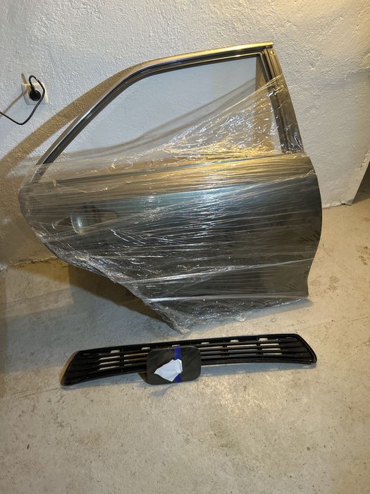 Продам дверь камри 50