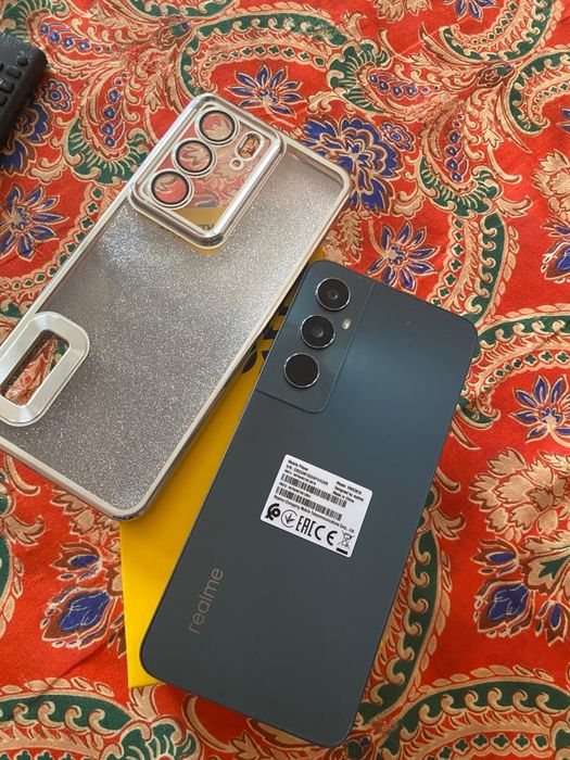 Продам новый тел realme c65
