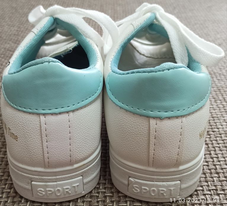 Кроссовки 36 размер